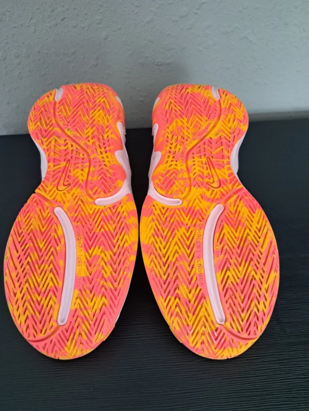 Nike shoes free